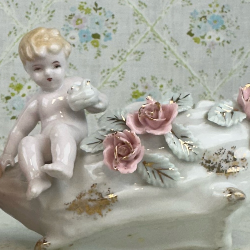 Vintage Ceramic Child Roses Planter - Picture 8 of 10